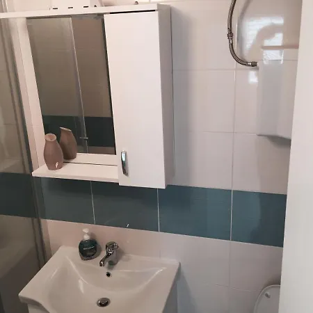 Apartment Leptiric Podstrana