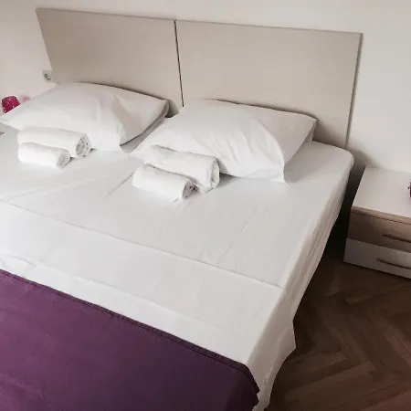 Leptiric Apartment *